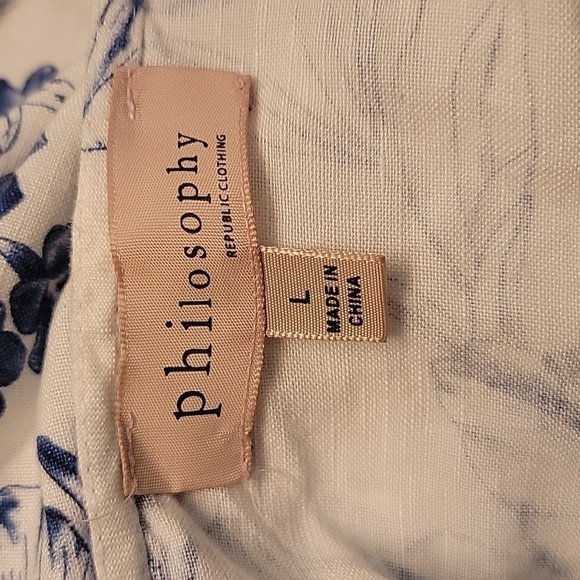 Philosophy Porcelain Floral V Neck Button Linen Blend Blouse, Size L.  EUC! - Picture 6 of 7